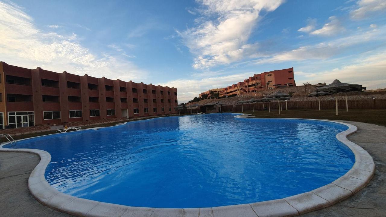 Fanar Hotel Ain Suchna Exterior foto
