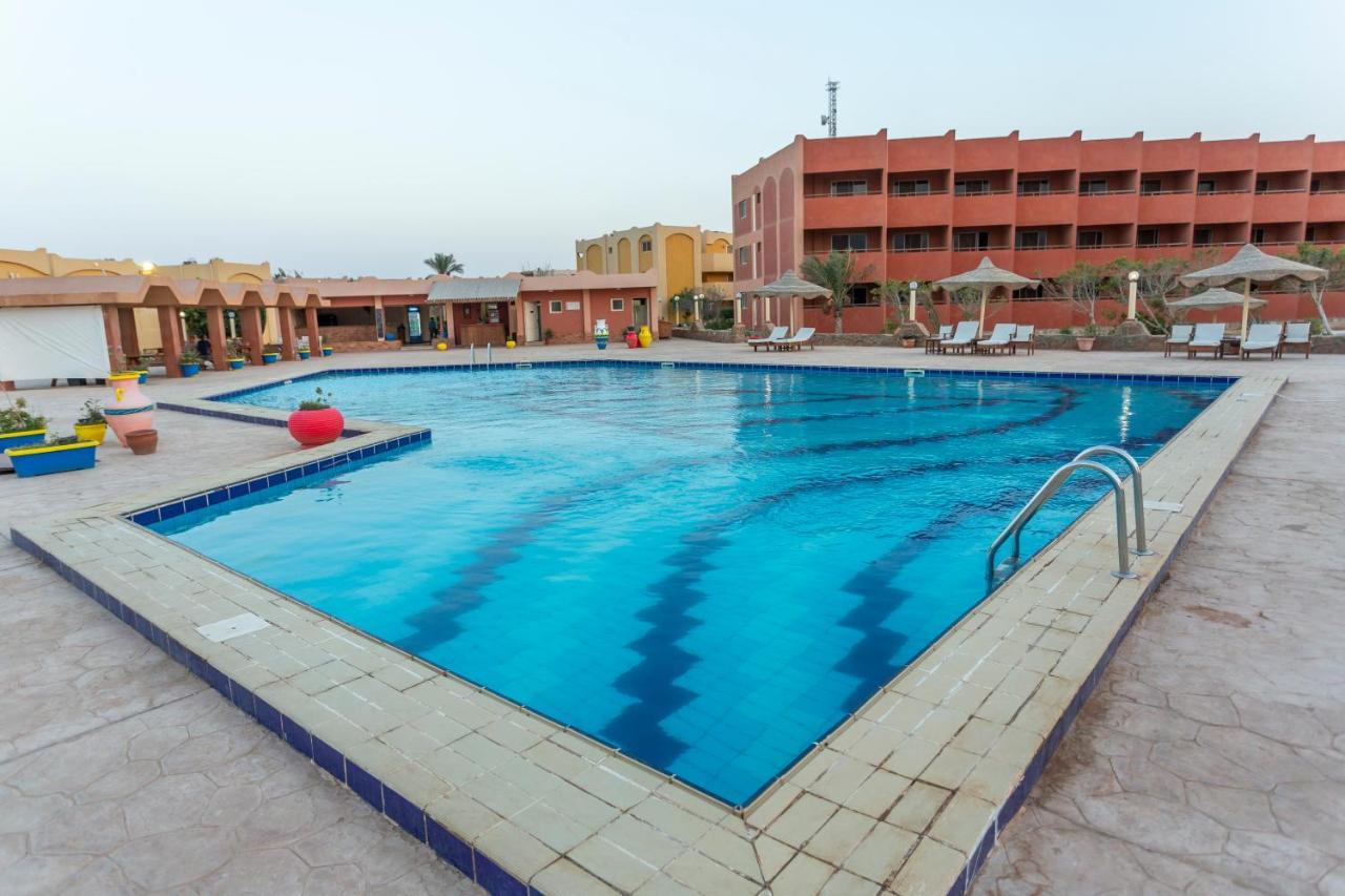 Fanar Hotel Ain Suchna Exterior foto