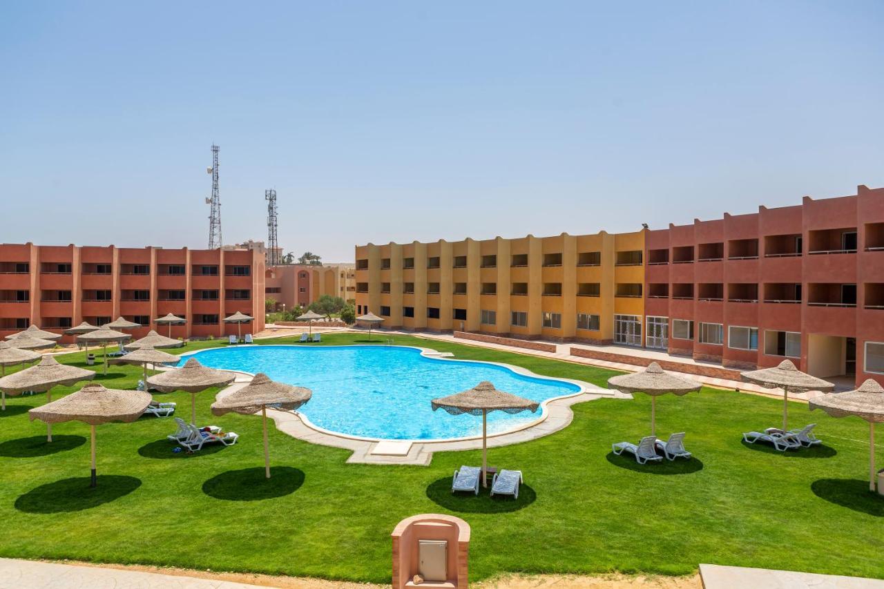 Fanar Hotel Ain Suchna Exterior foto