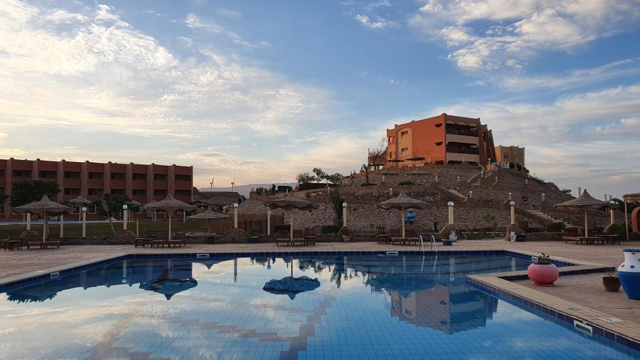 Fanar Hotel Ain Suchna Exterior foto